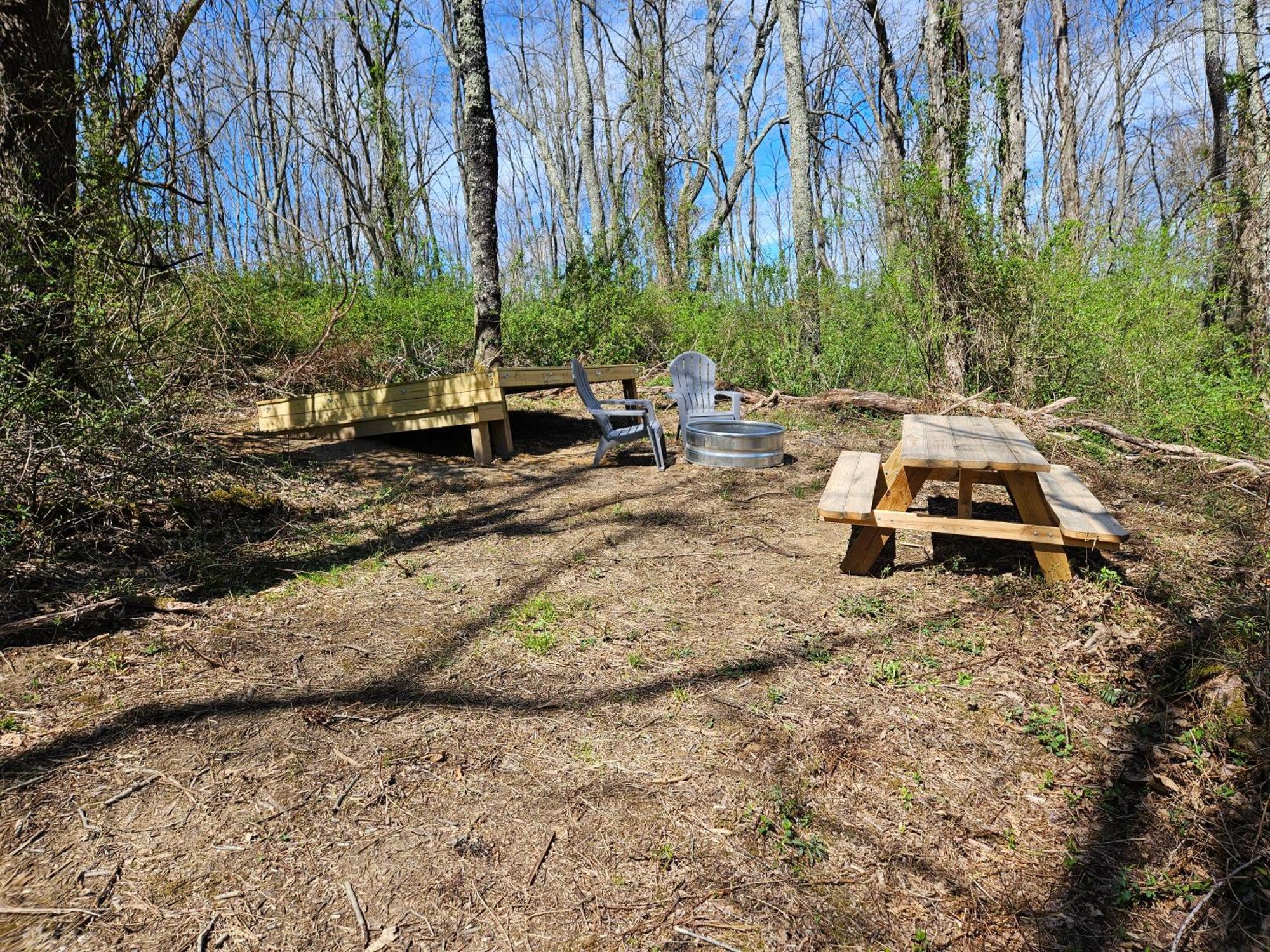 Cardinal Cove Campsite At Hocking Vacations - Tent Not Included Logan Εξωτερικό φωτογραφία