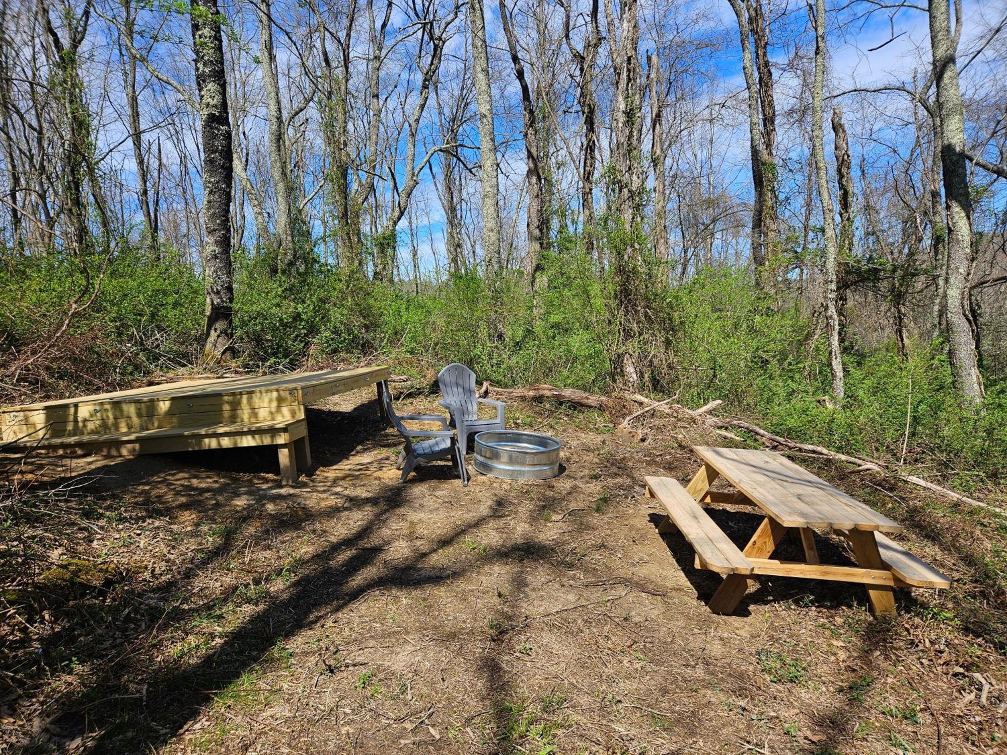 Cardinal Cove Campsite At Hocking Vacations - Tent Not Included Logan Εξωτερικό φωτογραφία