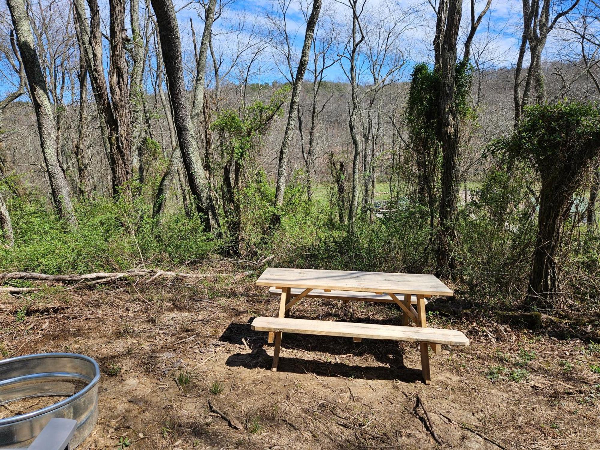 Cardinal Cove Campsite At Hocking Vacations - Tent Not Included Logan Εξωτερικό φωτογραφία