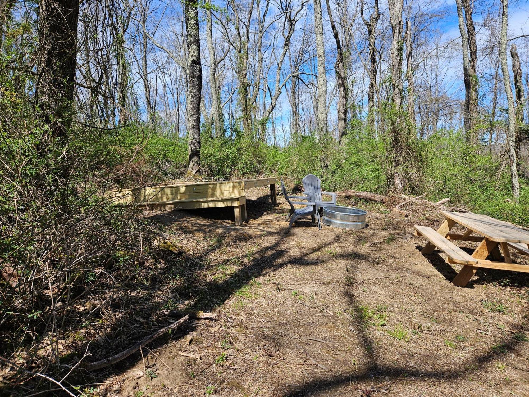 Cardinal Cove Campsite At Hocking Vacations - Tent Not Included Logan Εξωτερικό φωτογραφία